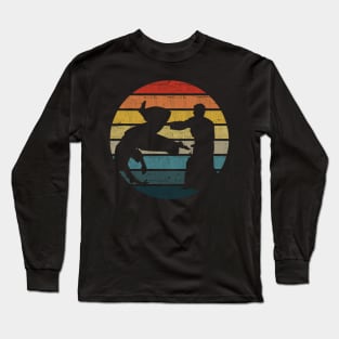 Aikido Silhouette On A Distressed Retro Sunset graphic Long Sleeve T-Shirt